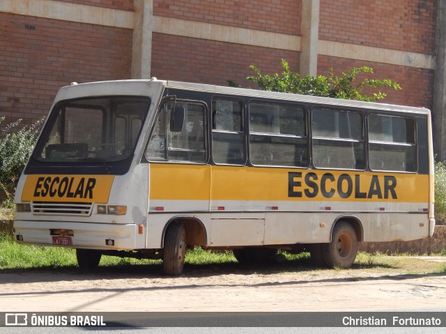 Escolares 2040 na cidade de Carangola, Minas Gerais, Brasil, por Christian  Fortunato. ID da foto: 11175022.