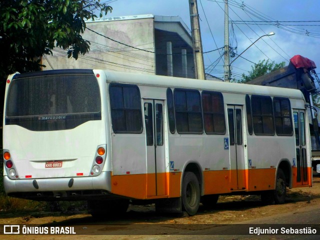 Ônibus Particulares 8803 na cidade de Aliança, Pernambuco, Brasil, por Edjunior Sebastião. Número da foto: #11180790.
