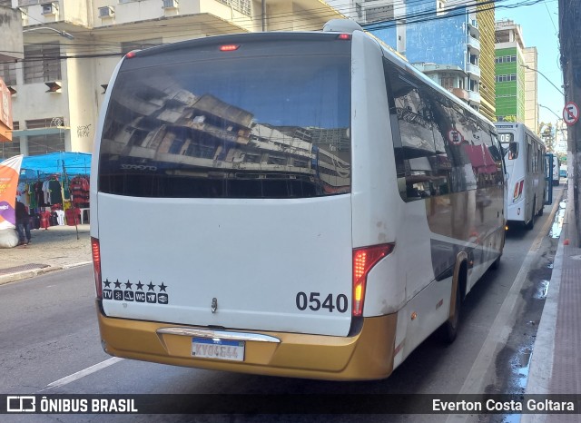 Ônibus Particulares 0540 na cidade de Vitória, Espírito Santo, Brasil, por Everton Costa Goltara. Número da foto: #11178632.