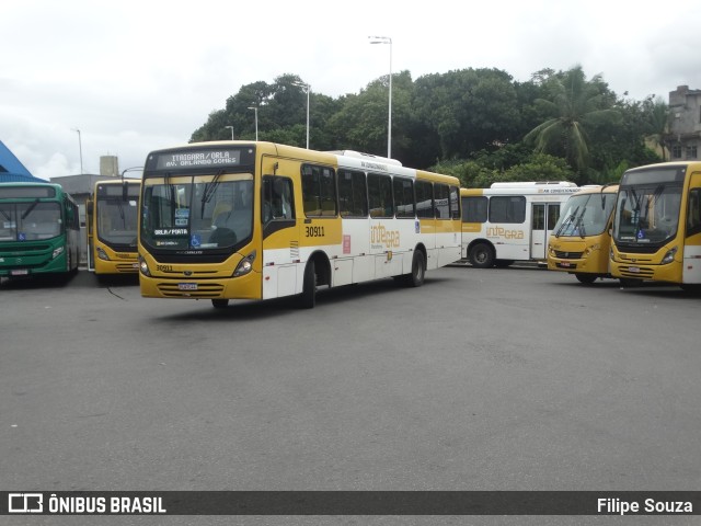 Plataforma Transportes 30911 na cidade de Salvador, Bahia, Brasil, por Filipe Souza. ID da foto: 11178846.