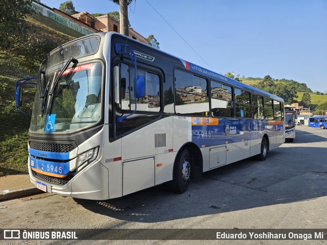 BB Transportes e Turismo 5945 na cidade de Santana de Parnaíba, São Paulo, Brasil, por Eduardo Yoshiharu Onaga Mi. Número da foto: #11178401.
