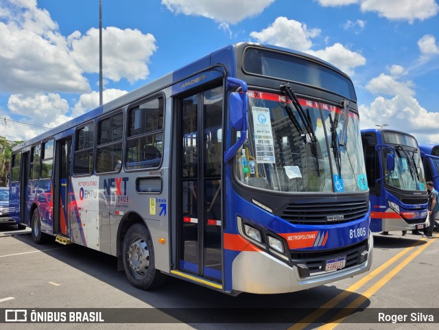 Next Mobilidade - ABC Sistema de Transporte 81.805 na cidade de Barueri, São Paulo, Brasil, por Roger Silva. ID da foto: 11179231.