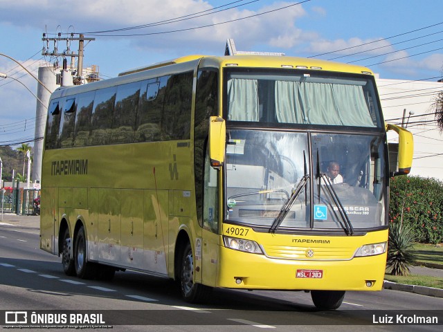 Viação Itapemirim 49027 na cidade de Juiz de Fora, Minas Gerais, Brasil, por Luiz Krolman. ID da foto: 11184355.