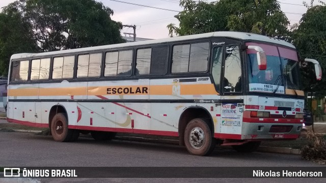 Escolares 01 na cidade de Tucuruí, Pará, Brasil, por Nikolas Henderson. Número da foto: #11184561.