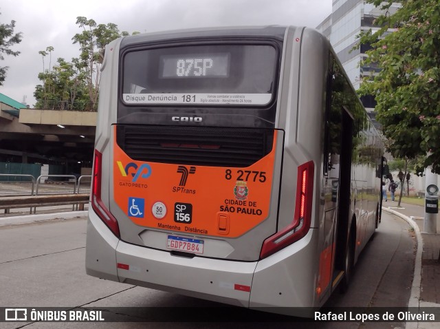 Viação Gato Preto 8 2775 na cidade de São Paulo, São Paulo, Brasil, por Rafael Lopes de Oliveira. Número da foto: #11184897.