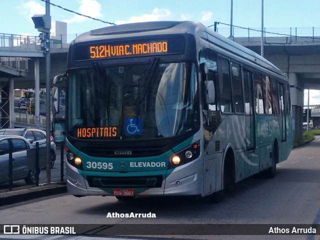 Expresso Luziense > Territorial Com. Part. e Empreendimentos 30595 na cidade de Belo Horizonte, Minas Gerais, Brasil, por Athos Arruda. Número da foto: #11184816.