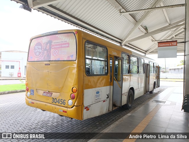 Plataforma Transportes 30456 na cidade de Salvador, Bahia, Brasil, por André Pietro  Lima da Silva. ID da foto: 11184501.