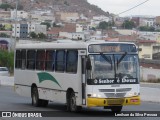 Ônibus Particulares 7565 na cidade de Caruaru, Pernambuco, Brasil, por Lenilson da Silva Pessoa. Número da foto: #:id.