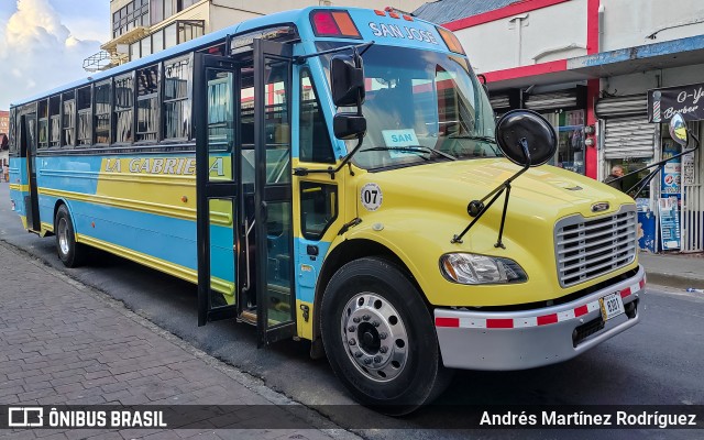 Transportes Zúñiga S.A. 07 na cidade de Hospital, San José, San José, Costa Rica, por Andrés Martínez Rodríguez. ID da foto: 11245117.