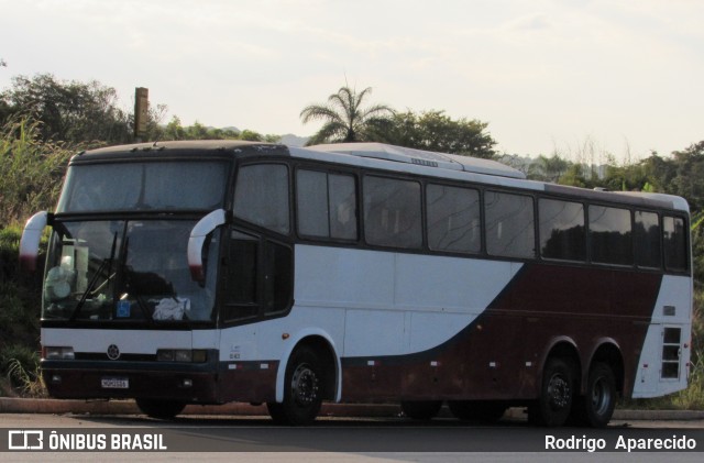 Ônibus Particulares 2606 na cidade de São Brás do Suaçuí, Minas Gerais, Brasil, por Rodrigo  Aparecido. ID da foto: 11244087.