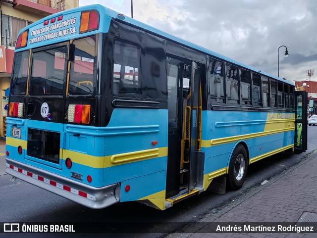 Transportes Zúñiga S.A. 07 na cidade de Hospital, San José, San José, Costa Rica, por Andrés Martínez Rodríguez. ID da foto: 11245123.