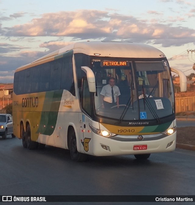 Empresa Gontijo de Transportes 19040 na cidade de Montes Claros, Minas Gerais, Brasil, por Cristiano Martins. ID da foto: 11266301.