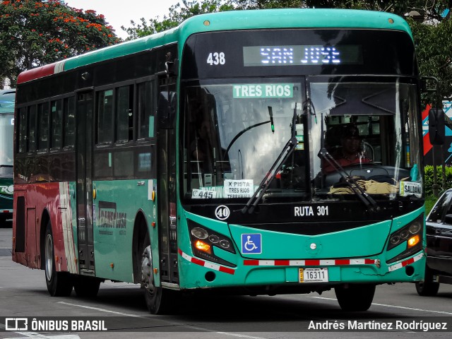 Transplusa 438 na cidade de San José, San José, Costa Rica, por Andrés Martínez Rodríguez. Número da foto: #11272550.