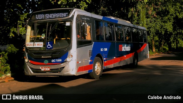 Transportes Machado DC 7.066 na cidade de Duque de Caxias, Rio de Janeiro, Brasil, por Calebe Andrade. Número da foto: #11272509.
