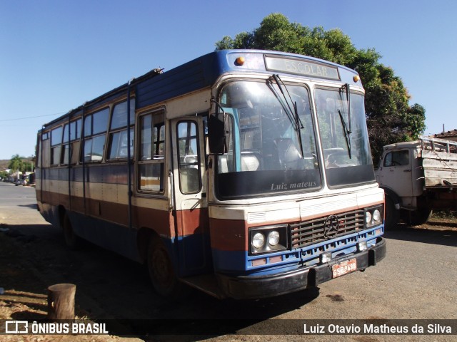 Escolares 9638 na cidade de Várzea da Palma, Minas Gerais, Brasil, por Luiz Otavio Matheus da Silva. Número da foto: #11272488.