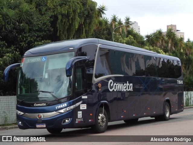 Viação Cometa 719649 na cidade de Curitiba, Paraná, Brasil, por Alexandre Rodrigo. ID da foto: 11274852.