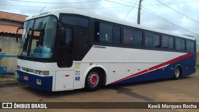 Ônibus Particulares  na cidade de Formosa, Goiás, Brasil, por Kawã Marques Rocha. Número da foto: #11278206.