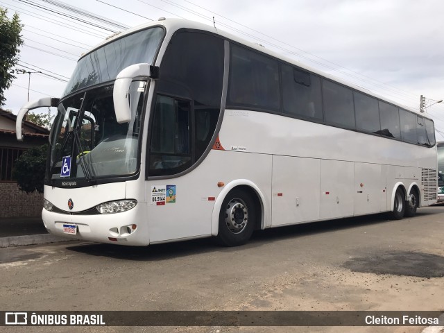 Ônibus Particulares 9135 na cidade de Trindade, Goiás, Brasil, por Cleiton Feitosa. ID da foto: 11277007.