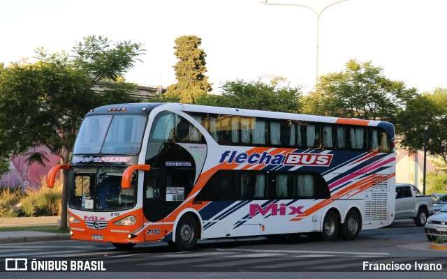 Flecha Bus 2770 na cidade de Ciudad Autónoma de Buenos Aires, Argentina, por Francisco Ivano. Número da foto: #11282644.