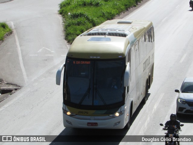 Empresa Gontijo de Transportes 21575 na cidade de Belo Horizonte, Minas Gerais, Brasil, por Douglas Célio Brandao. ID da foto: 11281879.