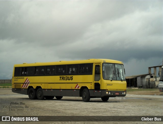 Viação Itapemirim 30037 na cidade de Vitória da Conquista, Bahia, Brasil, por Cleber Bus. ID da foto: 11281019.