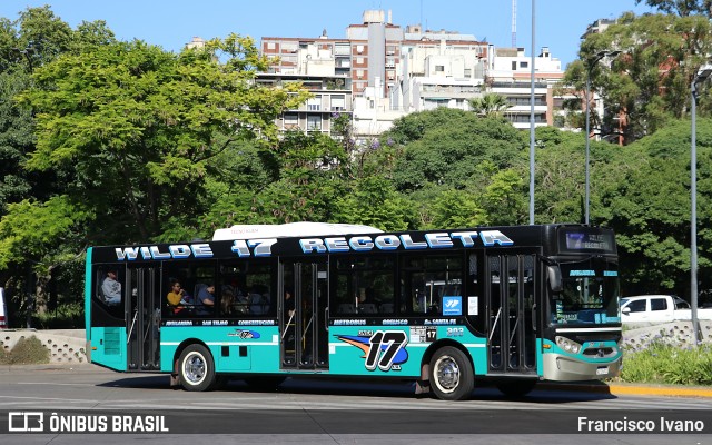 Línea 17 S.A. 203 na cidade de Ciudad Autónoma de Buenos Aires, Argentina, por Francisco Ivano. ID da foto: 11284048.