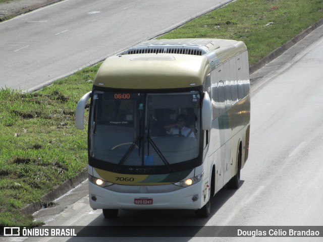 Empresa Gontijo de Transportes 7060 na cidade de Belo Horizonte, Minas Gerais, Brasil, por Douglas Célio Brandao. ID da foto: 11284453.