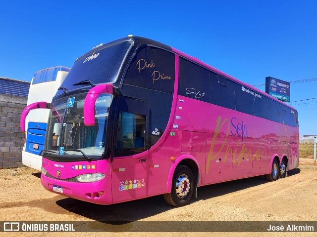 Expresso Prime 17000 na cidade de Montes Claros, Minas Gerais, Brasil, por José Alkmim. Número da foto: #11288451.