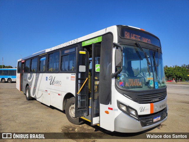 UniRio Transportes RJ 228.022 na cidade de Rio de Janeiro, Rio de Janeiro, Brasil, por Walace dos Santos. ID da foto: 11286879.