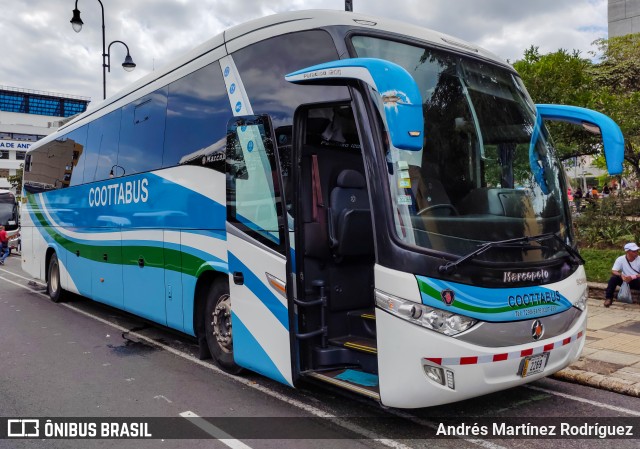 CottaBus 00 na cidade de Catedral, San José, San José, Costa Rica, por Andrés Martínez Rodríguez. Número da foto: #11246406.