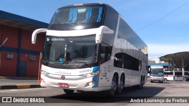 Auto Viação Catarinense 3707 na cidade de Porto Alegre, Rio Grande do Sul, Brasil, por André Lourenço de Freitas. ID da foto: 11293410.