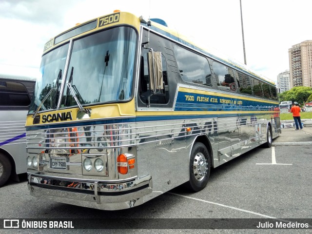 Ônibus Particulares 7500 na cidade de São Paulo, São Paulo, Brasil, por Julio Medeiros. Número da foto: #11292116.