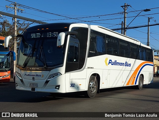 Pullman Bus 302 na cidade de Estación Central, Santiago, Metropolitana de Santiago, Chile, por Benjamín Tomás Lazo Acuña. ID da foto: 11295040.