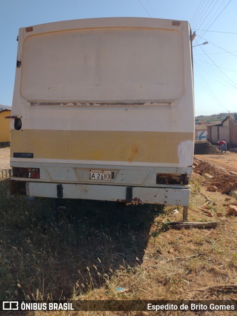 Sucata e Desmanches  na cidade de Queimada Nova, Piauí, Brasil, por Espedito de Brito Gomes. ID da foto: 11296131.