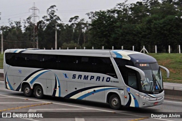 Viação Sampaio 830 na cidade de São José dos Campos, São Paulo, Brasil, por Douglas Alvim. Número da foto: #11296228.