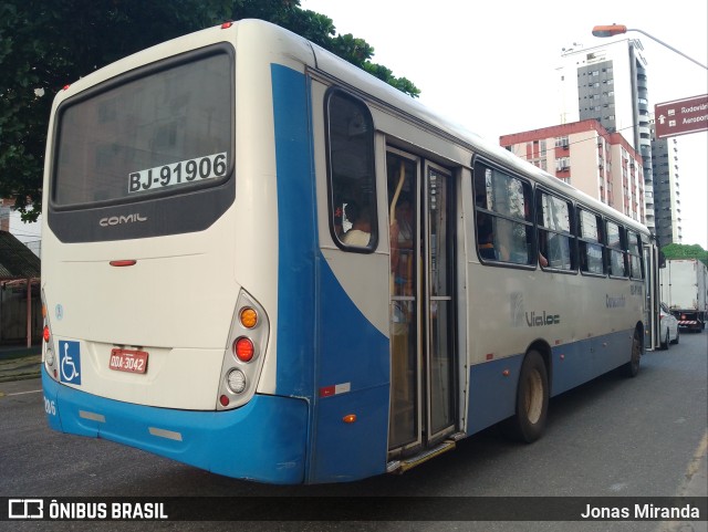 Via Loc BJ-91906 na cidade de Belém, Pará, Brasil, por Jonas Miranda. Número da foto: #11297043.