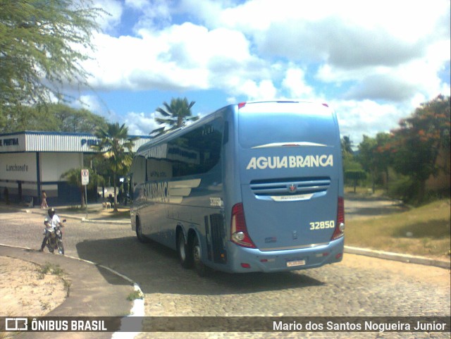 Viação Águia Branca 32850 na cidade de Piritiba, Bahia, Brasil, por Mario dos Santos Nogueira Junior. ID da foto: 11297254.