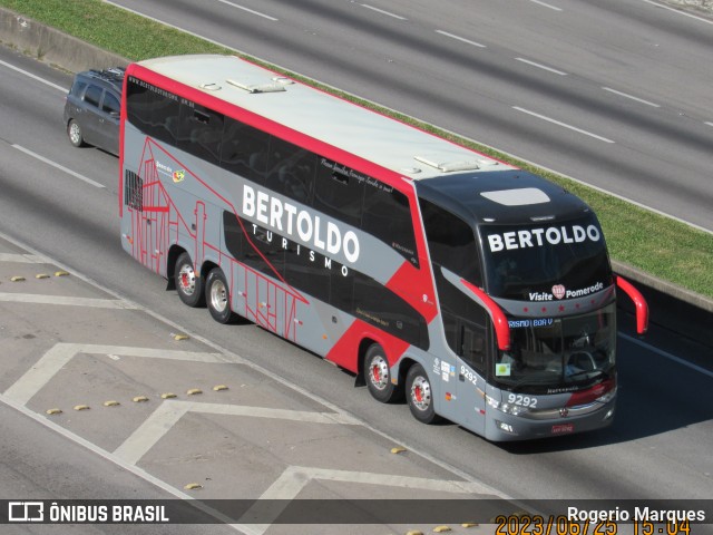 Bertoldo Turismo e Excursões 9292 na cidade de São José dos Campos, São Paulo, Brasil, por Rogerio Marques. Número da foto: #11296862.