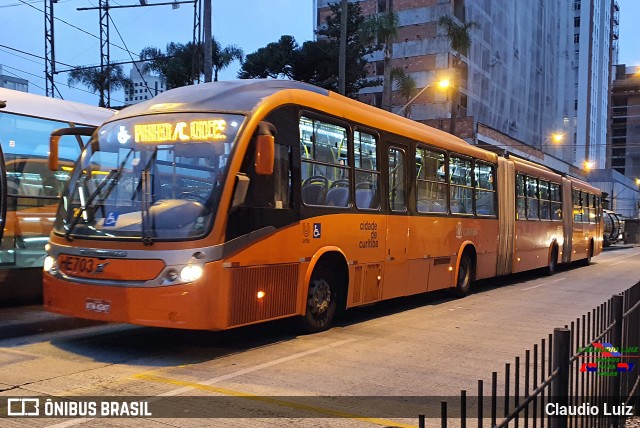 Auto Viação Redentor HE703 na cidade de Curitiba, Paraná, Brasil, por Claudio Luiz. Número da foto: #11297037.