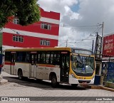 Empresa Metropolitana 822 na cidade de Jaboatão dos Guararapes, Pernambuco, Brasil, por Luan Timóteo. Número da foto: #:id.
