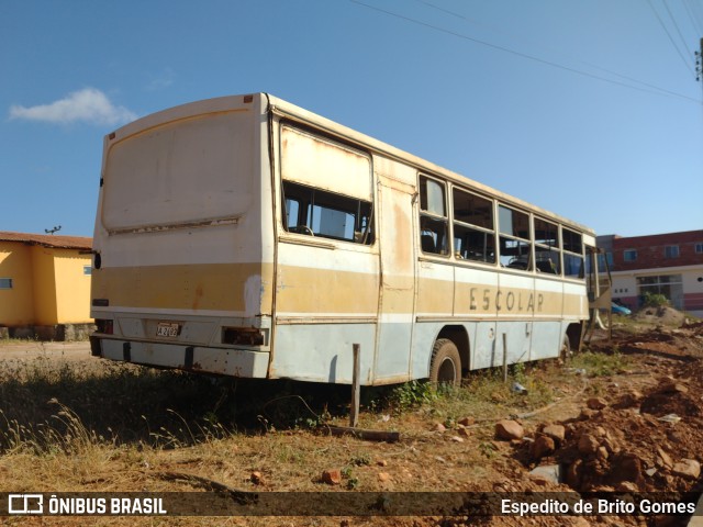 Sucata e Desmanches  na cidade de Queimada Nova, Piauí, Brasil, por Espedito de Brito Gomes. ID da foto: 11299148.