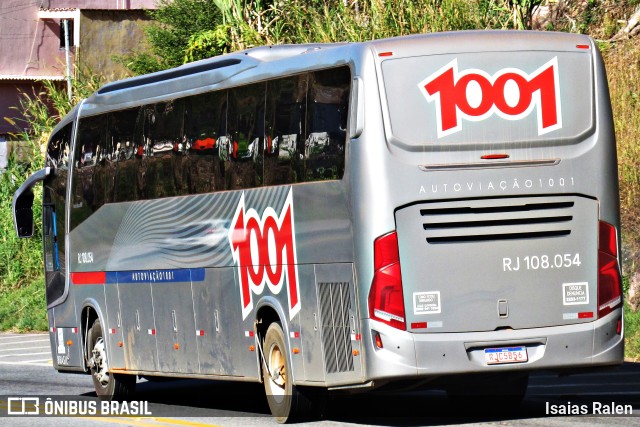 Auto Viação 1001 RJ 108.054 na cidade de Santos Dumont, Minas Gerais, Brasil, por Isaias Ralen. ID da foto: 11299100.