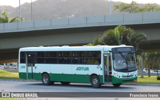 Jotur - Auto Ônibus e Turismo Josefense 1239 na cidade de Florianópolis, Santa Catarina, Brasil, por Francisco Ivano. ID da foto: 11302984.