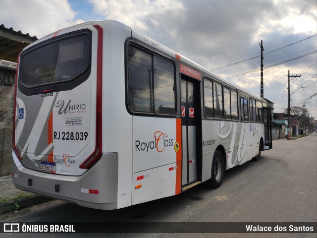 UniRio Transportes RJ 228.039 na cidade de Belford Roxo, Rio de Janeiro, Brasil, por Walace dos Santos. Número da foto: #11300698.
