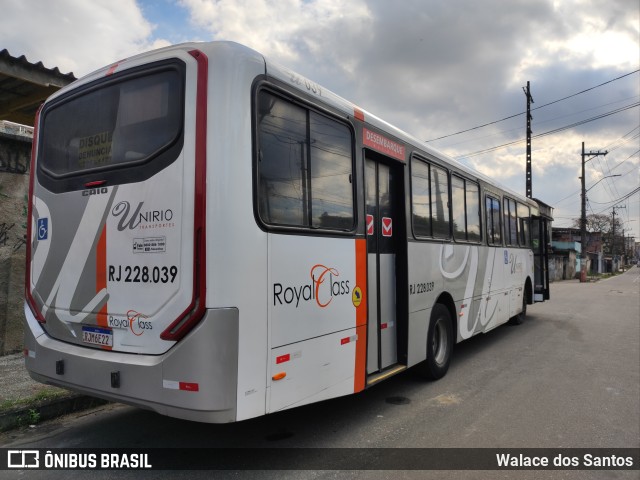 UniRio Transportes RJ 228.039 na cidade de Belford Roxo, Rio de Janeiro, Brasil, por Walace dos Santos. ID da foto: 11300698.