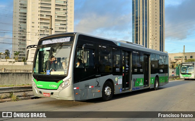 Viação Santa Brígida 1 1704 na cidade de São Paulo, São Paulo, Brasil, por Francisco Ivano. Número da foto: #11306331.