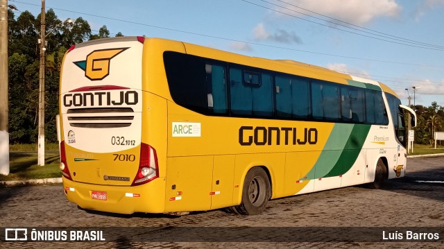 Empresa Gontijo de Transportes 7010 na cidade de São Mateus, Espírito Santo, Brasil, por Luís Barros. Número da foto: #11310893.
