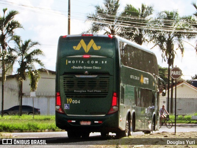 Viação Motta 19004 na cidade de Araguari, Minas Gerais, Brasil, por Douglas Yuri. ID da foto: 11310455.