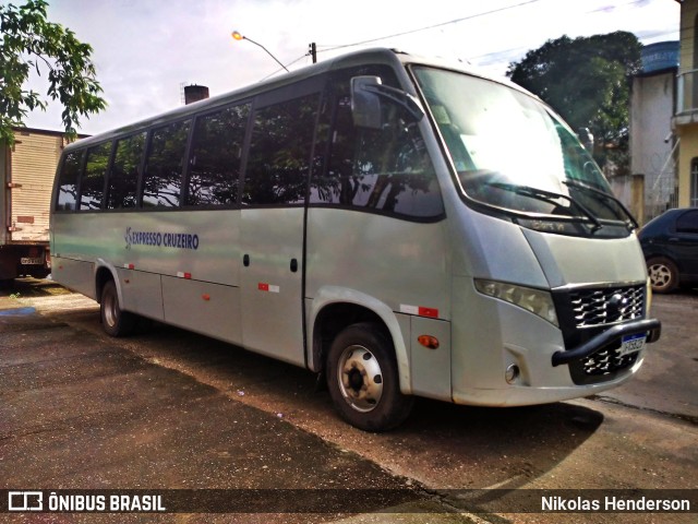 Expresso Cruzeiro 5B25 na cidade de Bragança, Pará, Brasil, por Nikolas Henderson. Número da foto: #11309722.