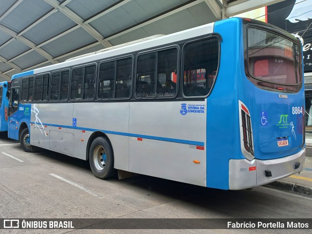 ATT - Atlântico Transportes e Turismo - Vitória da Conquista 8864 na cidade de Vitória da Conquista, Bahia, Brasil, por Fabrício Portella Matos. Número da foto: #11311260.